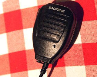 http://uuki.kapsi.fi/pix/uv5r/mic_modified.jpg