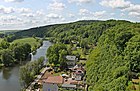 Blick vom Schloss Rochlitz auf die Zwickauer Mulde und den Rochlitzer Berg (01-2).jpg